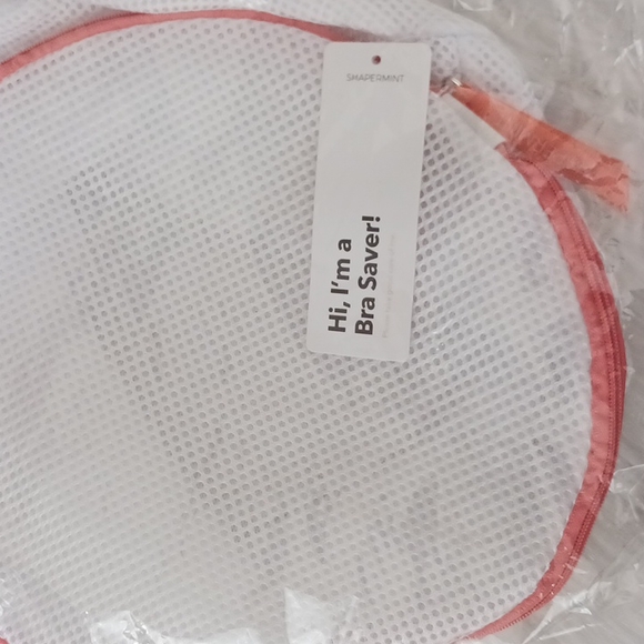 Shapermint Delicate Care Bra Saver - Picture 5 of 5